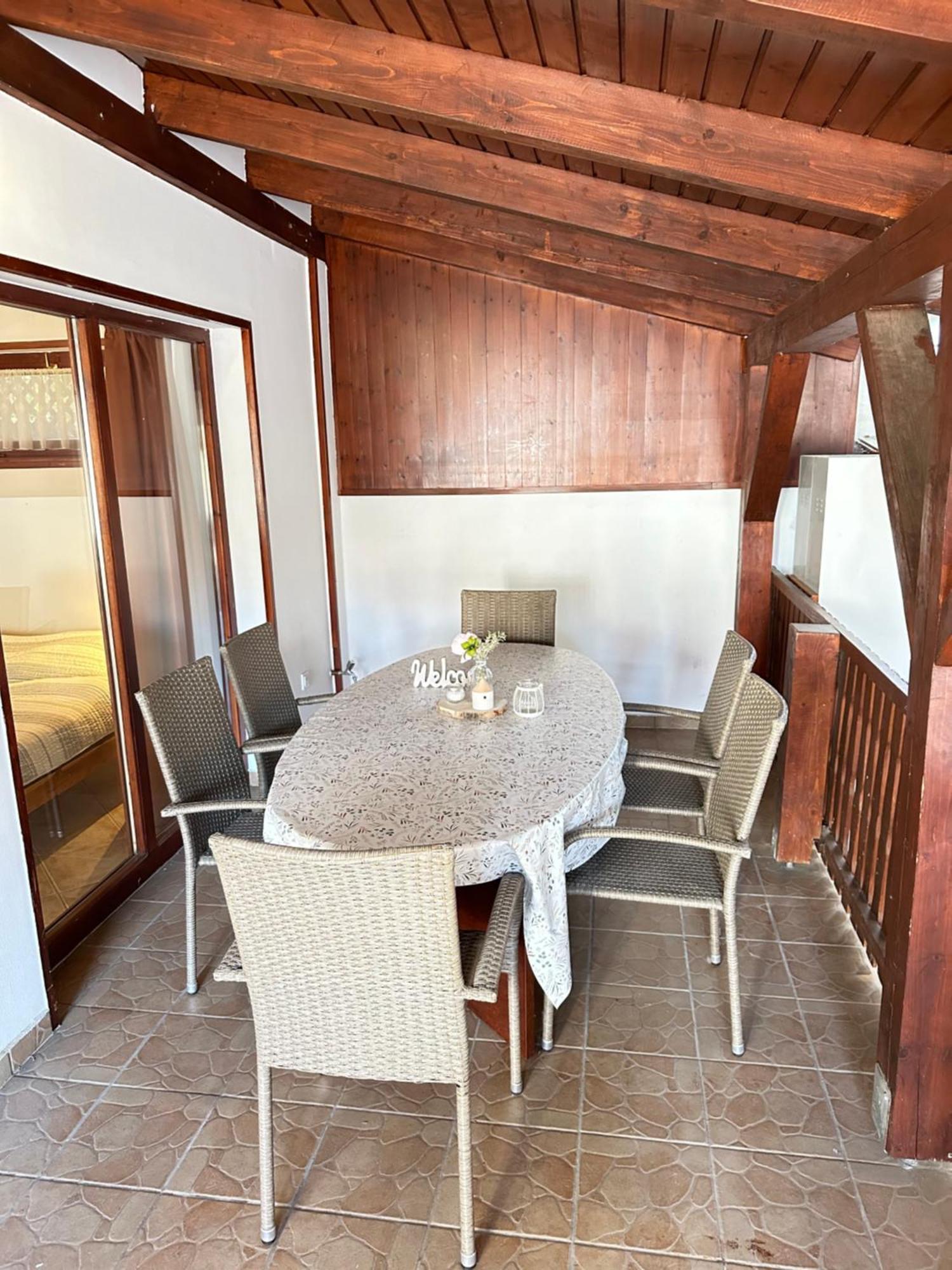 Appartamento Harmony & Wine Eger Esterno foto